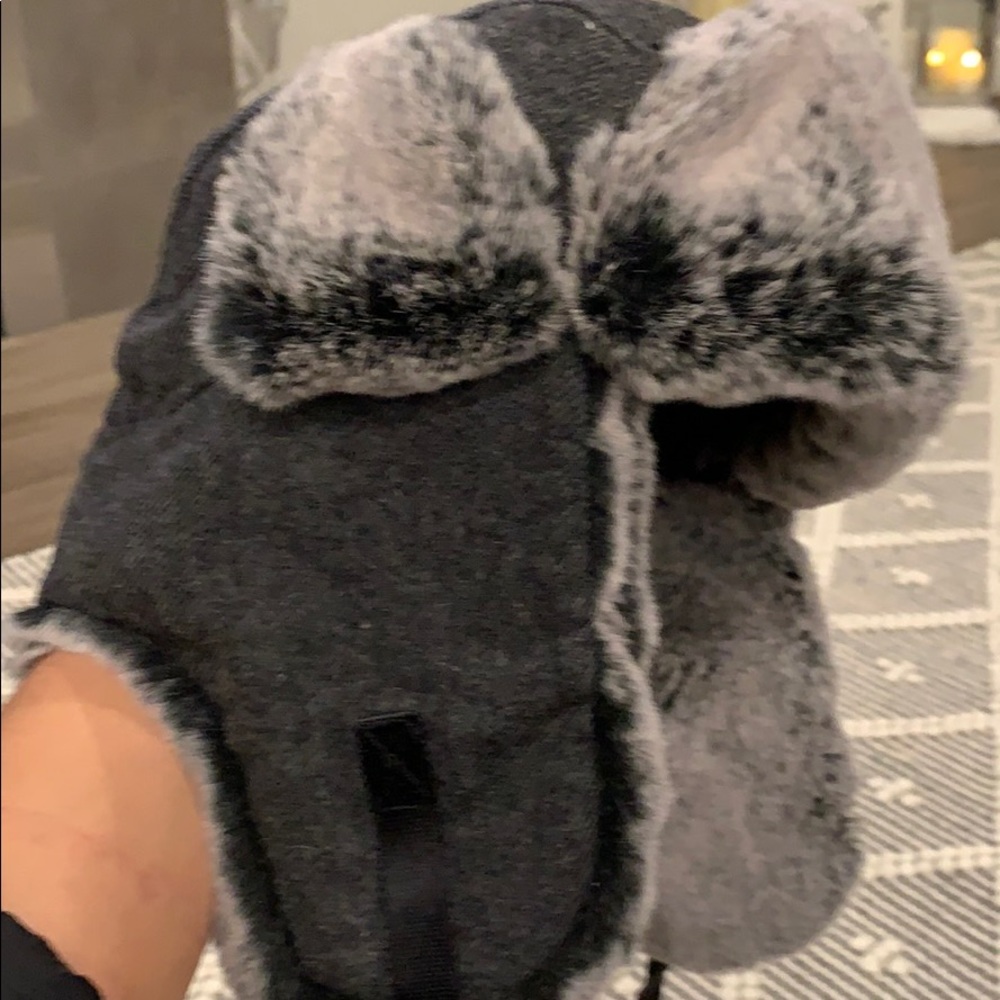 Trapper hat - Picture 2 of 8